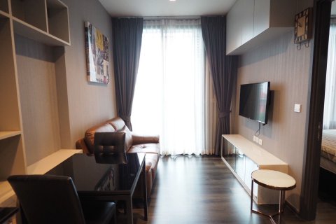 Студия в кондо в Ваттхане, Бангкок, Таиланд № 153172 - фото 2