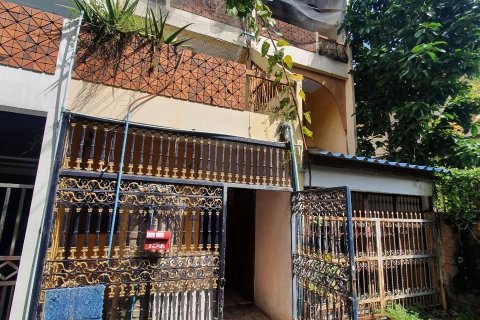 House in Pattaya, Thailand 4 bedrooms № 157521