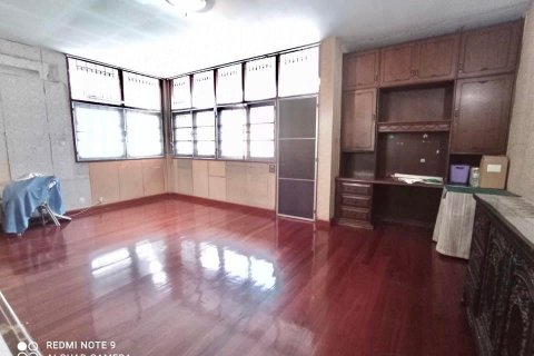 House in Bangkok, Thailand 6 bedrooms № 157522 - photo 3