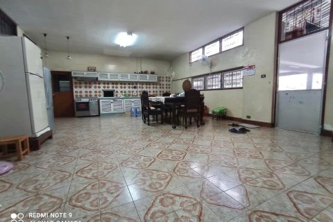 House in Bangkok, Thailand 6 bedrooms № 157522 - photo 8