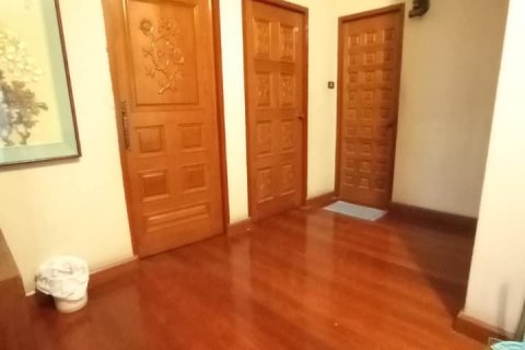 House in Bangkok, Thailand 6 bedrooms № 157522 - photo 4