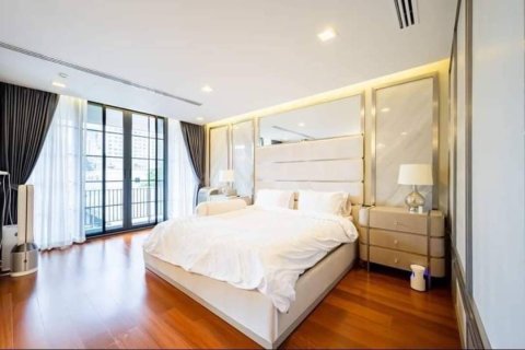 Condo in Bangkok, Thailand, 4 bedrooms  № 157519 - photo 9