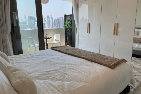 Condo in Watthana, Bangkok, Thailand, 3 bedrooms  № 133895 - photo 18