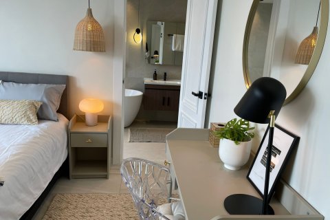 Condo in Watthana, Bangkok, Thailand, 3 bedrooms  № 133895 - photo 3