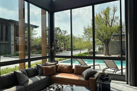 Вилла в Суан Луанге, Бангкок, Таиланд с 5 спальнями  № 133901 - фото 2