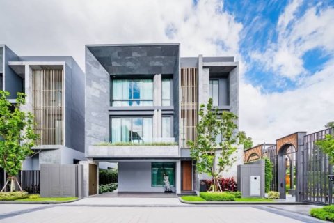 Villa in Bueng Kum, Bangkok, Thailand 3 bedrooms № 133900 - photo 1