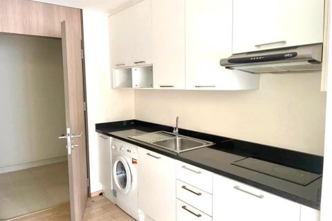 Студия в кондо в Клонг Тоэй, Бангкок, Таиланд № 141483 - фото 7