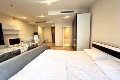 Студия в кондо в Клонг Тоэй, Бангкок, Таиланд № 141483 - фото 5