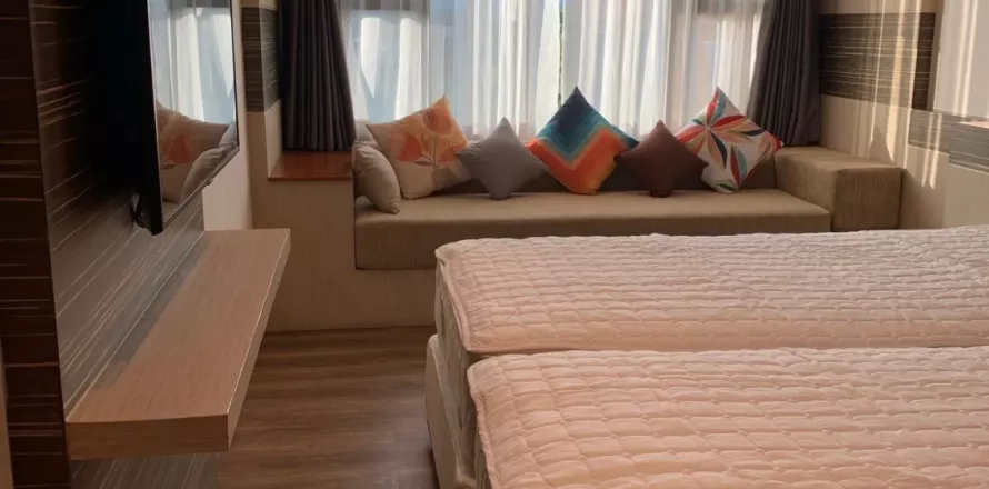 Studio dans le Condo à Chiang Mai, Thaïlande  № 141485