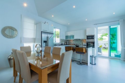 Villa in Hua Hin, Thailand 3 Schlafzimmer № 221889 - Foto 14