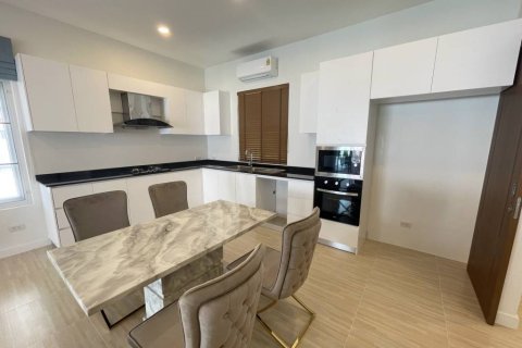 Villa in Hua Hin, Thailand 3 Schlafzimmer № 221885 - Foto 6