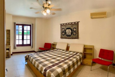 Villa in Hua Hin, Thailand 4 Schlafzimmer № 221886 - Foto 17