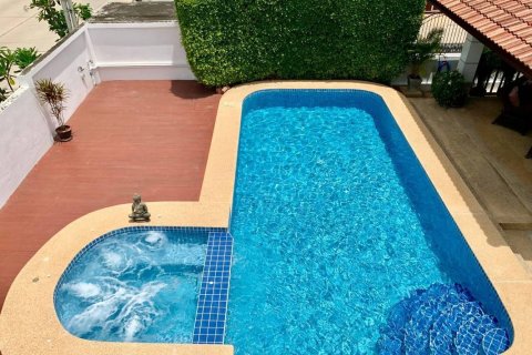 Villa in Hua Hin, Thailand 4 Schlafzimmer № 221886 - Foto 2