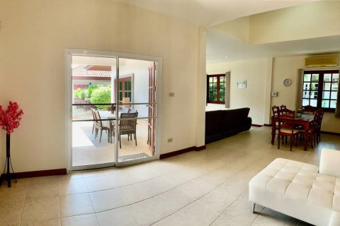 Villa in Hua Hin, Thailand 4 Schlafzimmer № 221886 - Foto 7