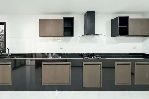 Maison à Chalong, Thaïlande 3 chambres № 146641 - photo 8