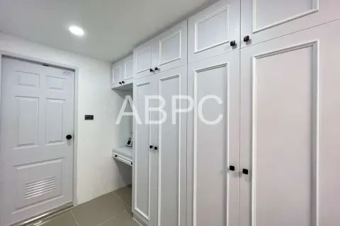 Casa de 3 dormitorios en Pattaya, Tailandia № 211786 - foto 8