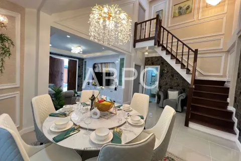 Casa de 3 dormitorios en Pattaya, Tailandia № 211786 - foto 6