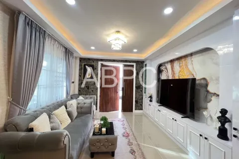 Casa de 3 dormitorios en Pattaya, Tailandia № 211786 - foto 5
