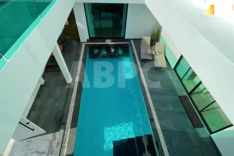 Casa de 3 dormitorios en Pattaya, Tailandia № 211787 - foto 10