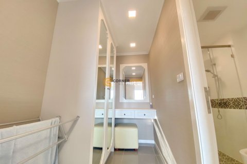 Студия в кондо на Пляж Джомтьен, Паттайя, Таиланд № 144639 - фото 10