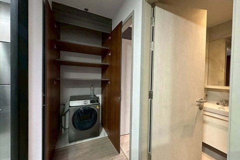 Condo in Watthana, Bangkok, Thailand, 2 bedrooms  № 164492 - photo 5