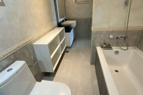 Кондоминиум с 2 спальнями в Сатхоне, Бангкок, Таиланд № 164498 - фото 4