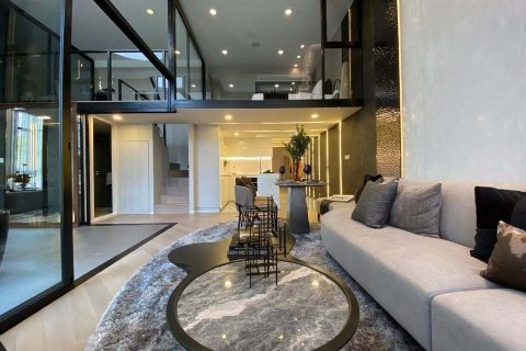 Condo in Watthana, Bangkok, Thailand, 3 bedrooms  № 151446 - photo 3