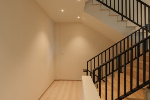 Townhouse in Huai Khwang, Bangkok, Thailand 4 bedrooms № 151448 - photo 21