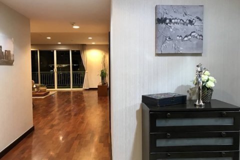 Кондоминиум с 3 спальнями в Ваттхане, Бангкок, Таиланд № 133706 - фото 3