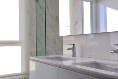 Кондоминиум с 2 спальнями в Ваттхане, Бангкок, Таиланд № 133708 - фото 11