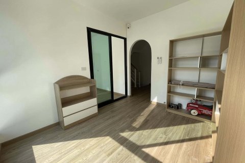 Таунхаус в Бангкапи, Бангкок, Таиланд с 3 спальнями  № 148818 - фото 6