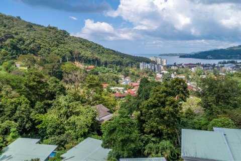 Villa in Kathu, Thailand 4 bedrooms № 148814 - photo 2