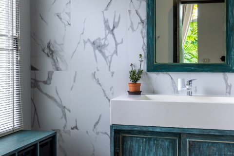 Villa in Kathu, Thailand 4 bedrooms № 148814 - photo 13