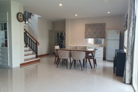House in Chom Thong, Bangkok, Thailand 3 bedrooms № 163551 - photo 9