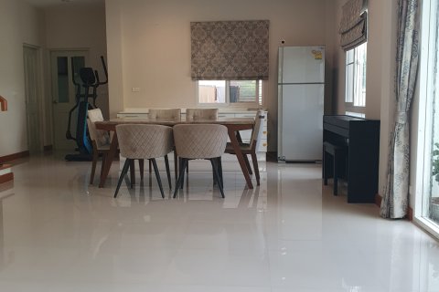 House in Chom Thong, Bangkok, Thailand 3 bedrooms № 163551 - photo 8