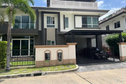 House in Chom Thong, Bangkok, Thailand 3 bedrooms № 163551