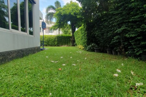 House in Chom Thong, Bangkok, Thailand 3 bedrooms № 163551 - photo 28