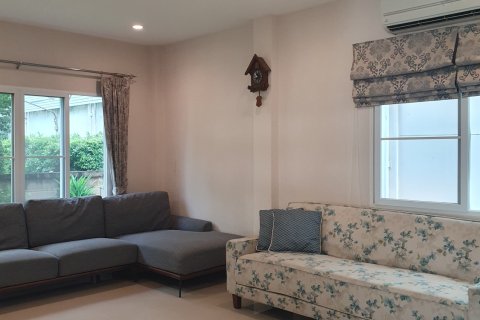 House in Chom Thong, Bangkok, Thailand 3 bedrooms № 163551 - photo 11