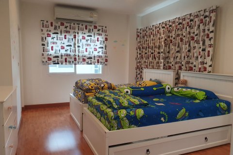 House in Chom Thong, Bangkok, Thailand 3 bedrooms № 163551 - photo 20