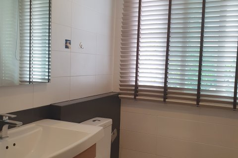 House in Chom Thong, Bangkok, Thailand 3 bedrooms № 163551 - photo 5