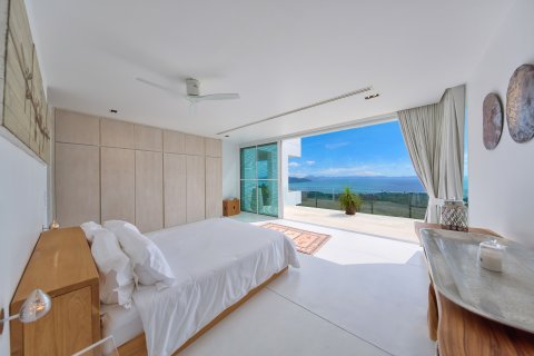Villa in Ko Samui, Thailand 4 bedrooms № 163546 - photo 18