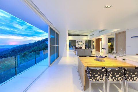 Villa in Ko Samui, Thailand 4 bedrooms № 163546 - photo 8