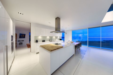 Villa in Ko Samui, Thailand 4 bedrooms № 163546 - photo 15