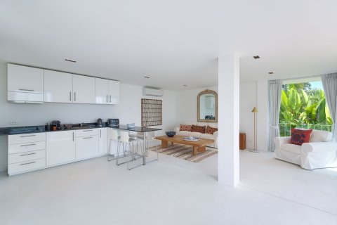 Villa in Ko Samui, Thailand 4 bedrooms № 163546 - photo 12