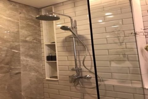 Studio dans le Condo à Khlong Toei, Bangkok, Thaïlande  № 148468 - photo 7