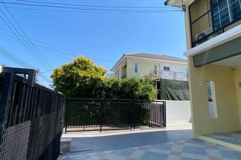 House in Khlong Luang, Thailand 3 bedrooms № 163043 - photo 4