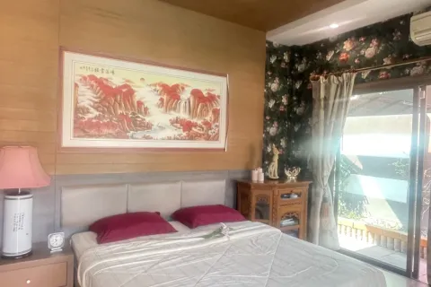 House in Pattaya, Thailand 3 bedrooms № 168935 - photo 8