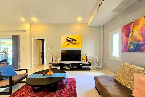 Villa in Hua Hin, Thailand 4 bedrooms № 168931 - photo 10