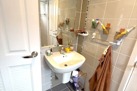 House in Phuket, Thailand 3 bedrooms № 168934 - photo 12