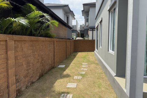 House in Phuket, Thailand 3 bedrooms № 168934 - photo 19